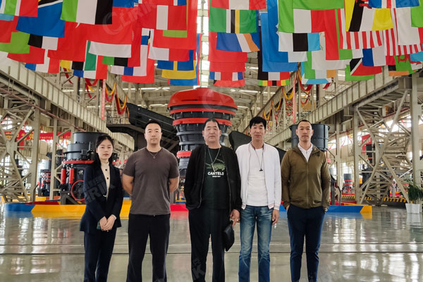 時產15噸高鈣粉磨粉生產線